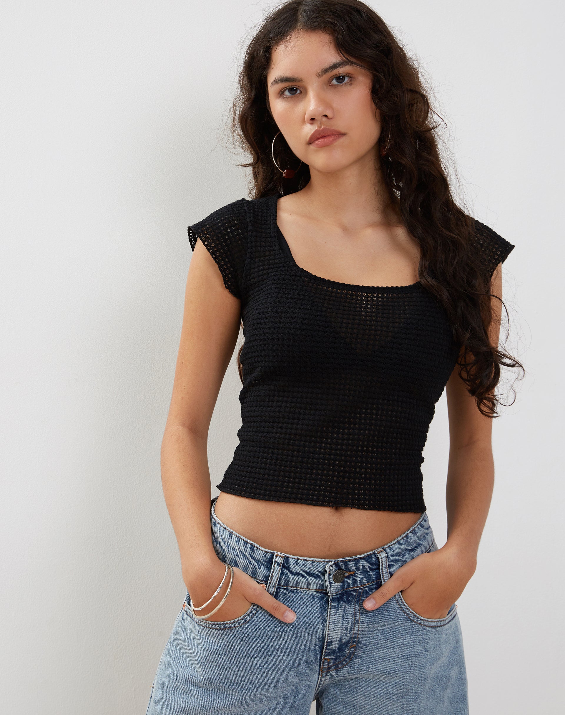 Afbeelding van Gianina Crop Top in Zwart Textuur Gehaakt