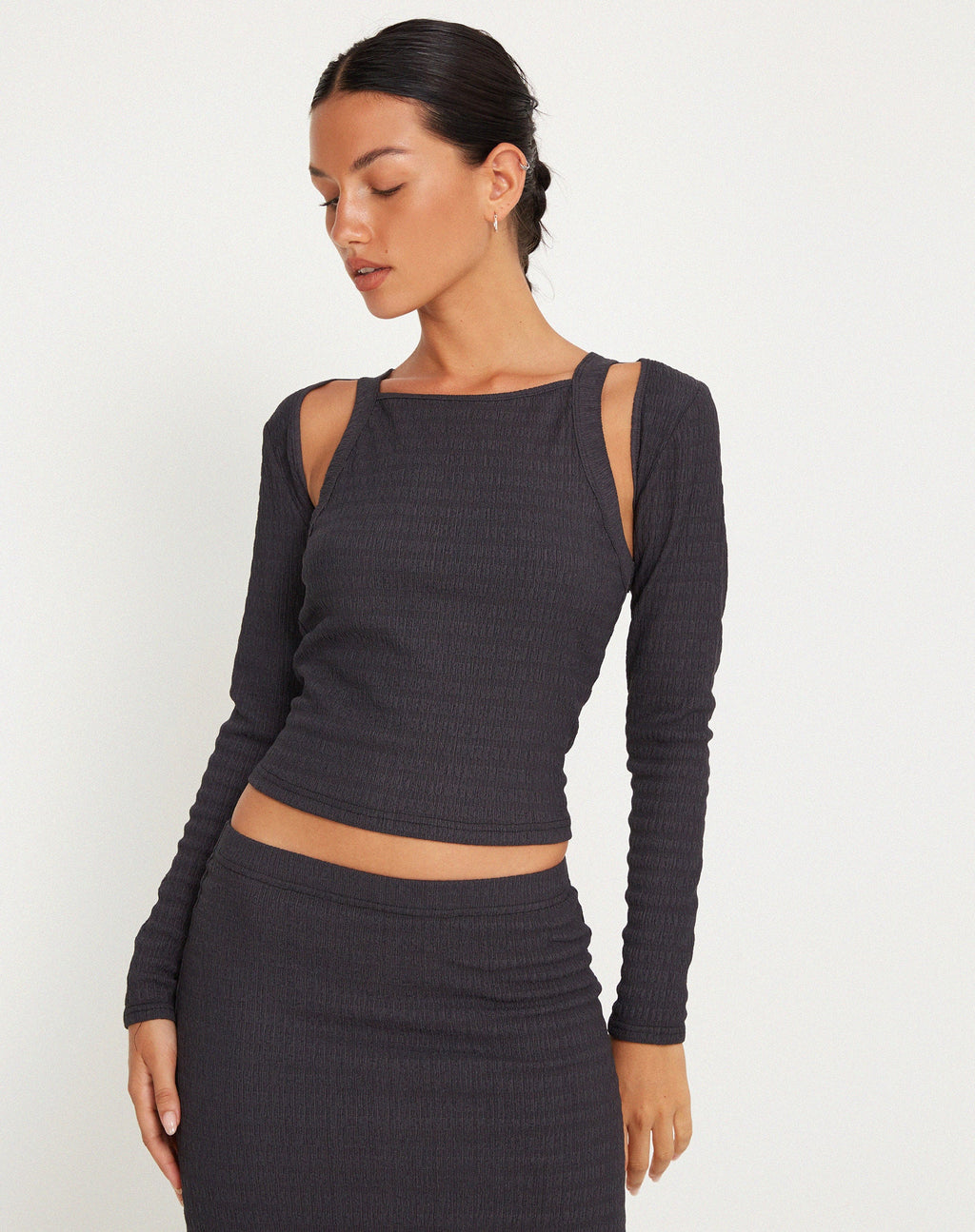 Ginny Top in Gerimpeld Houtskool