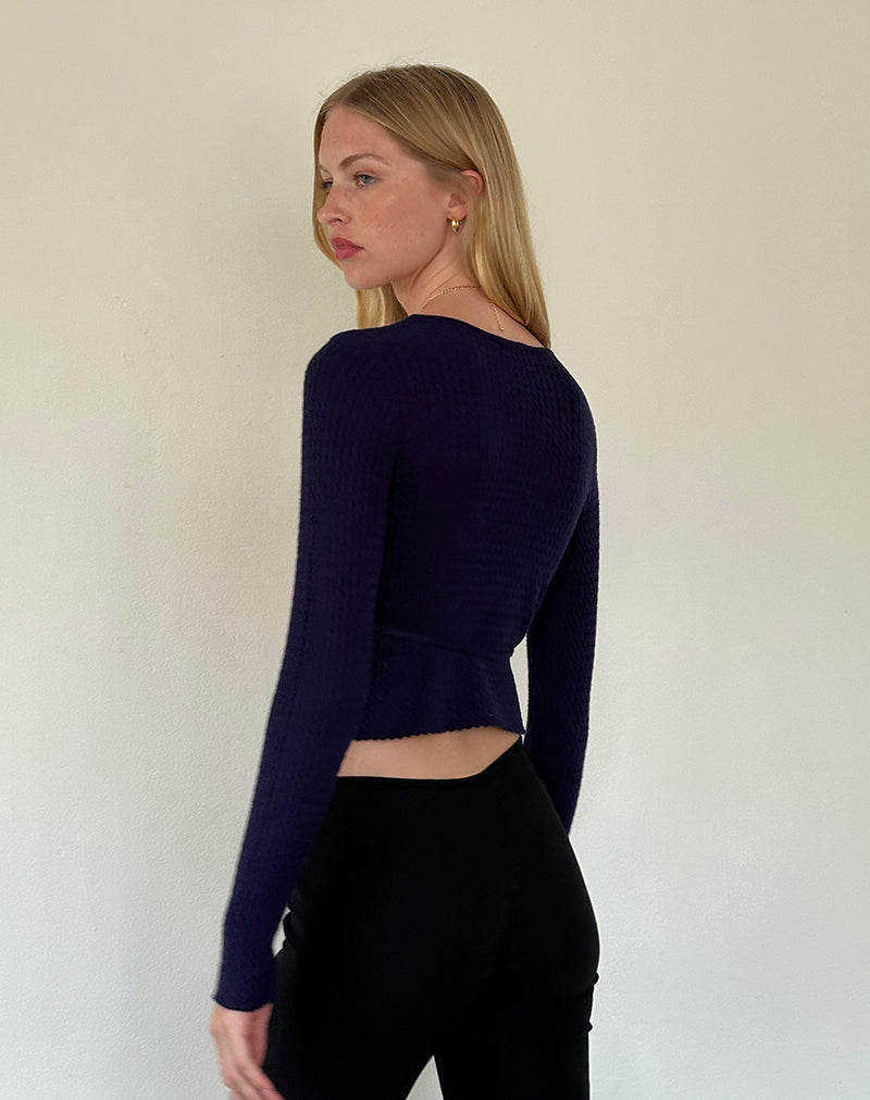 Afbeelding van Gisela gebreid wikkelvest in Midnight Blue