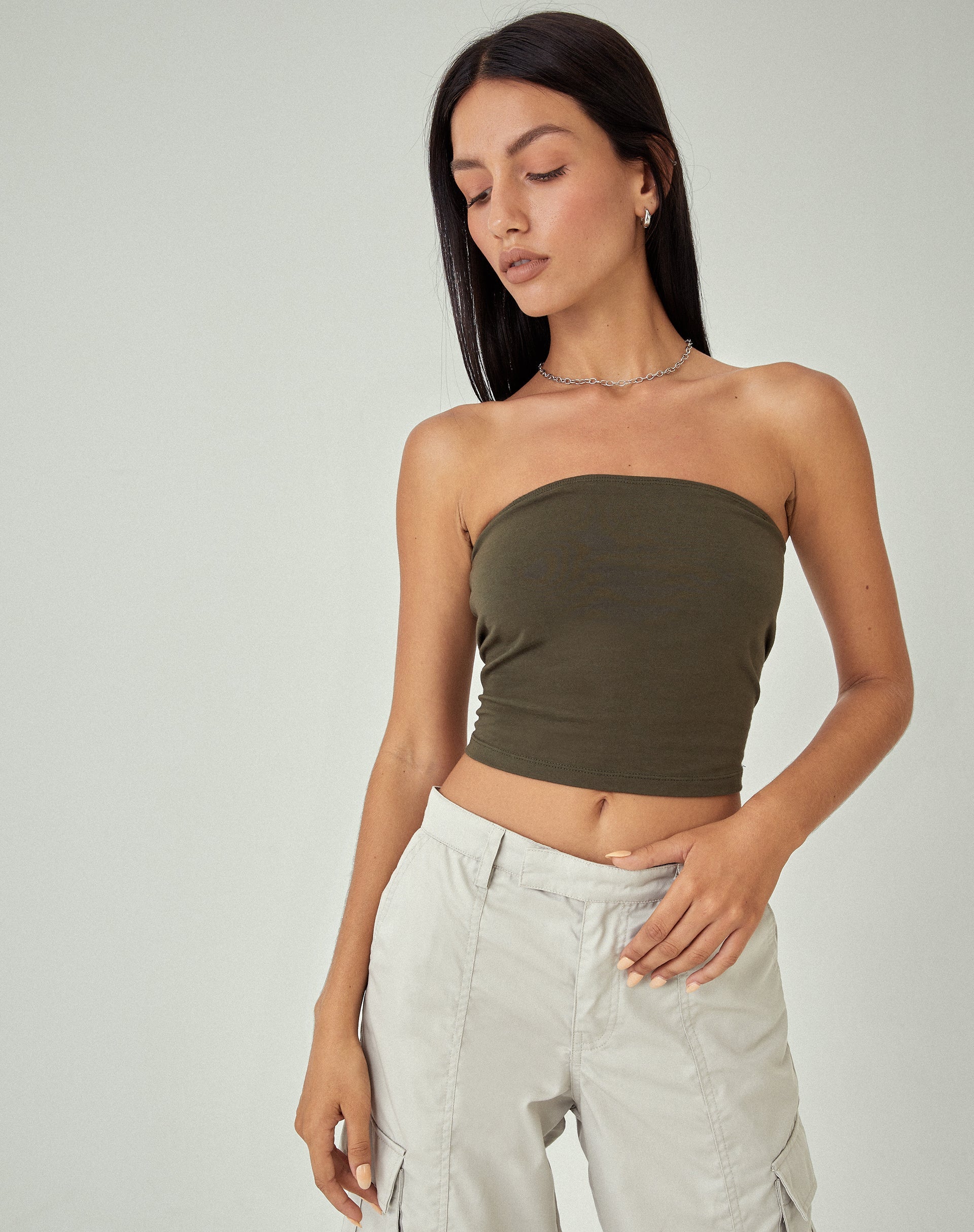 beeld van MOTEL X JACQUIE Shae Bandeau Top in Olive
