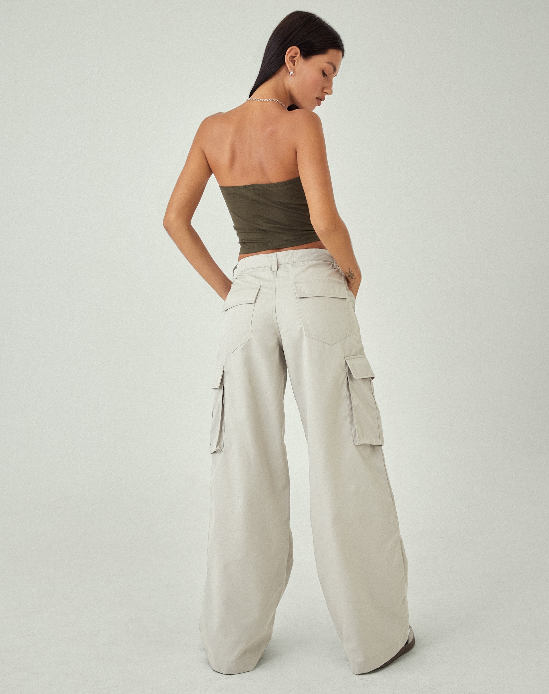 beeld van MOTEL X JACQUIE Shae Bandeau Top in Olive
