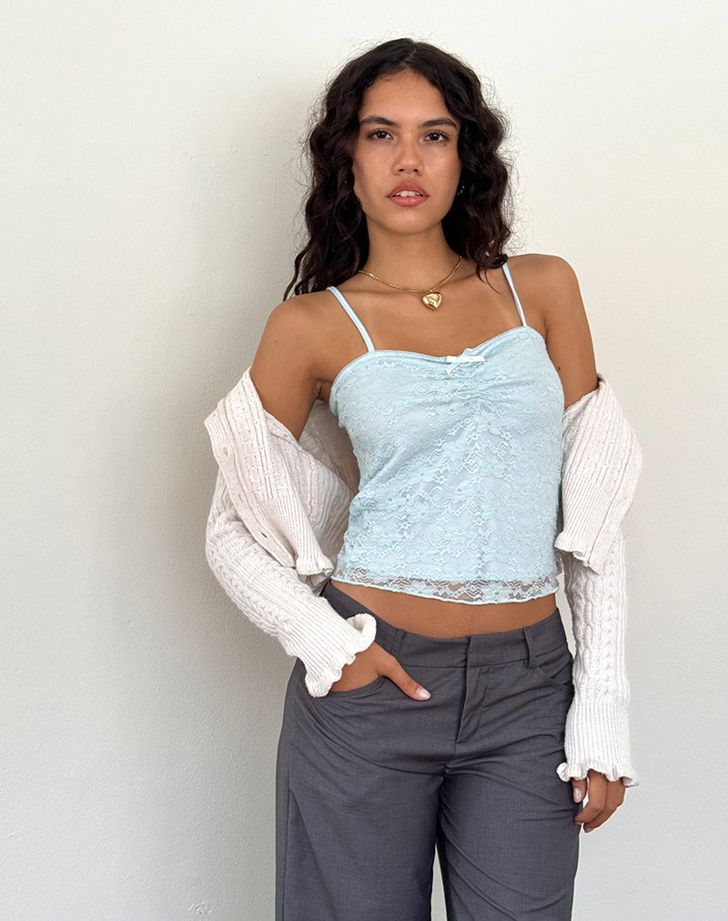 Hali Cami Top in Ijsblauw Orchidee Kant