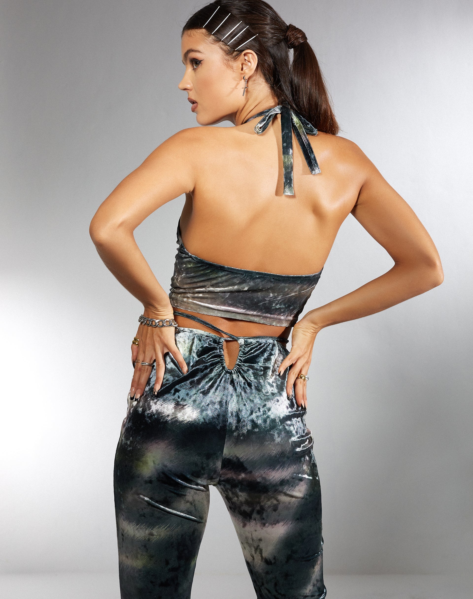 Afbeelding van MOTEL X IRIS Halima Crop Top in Abstract Camo