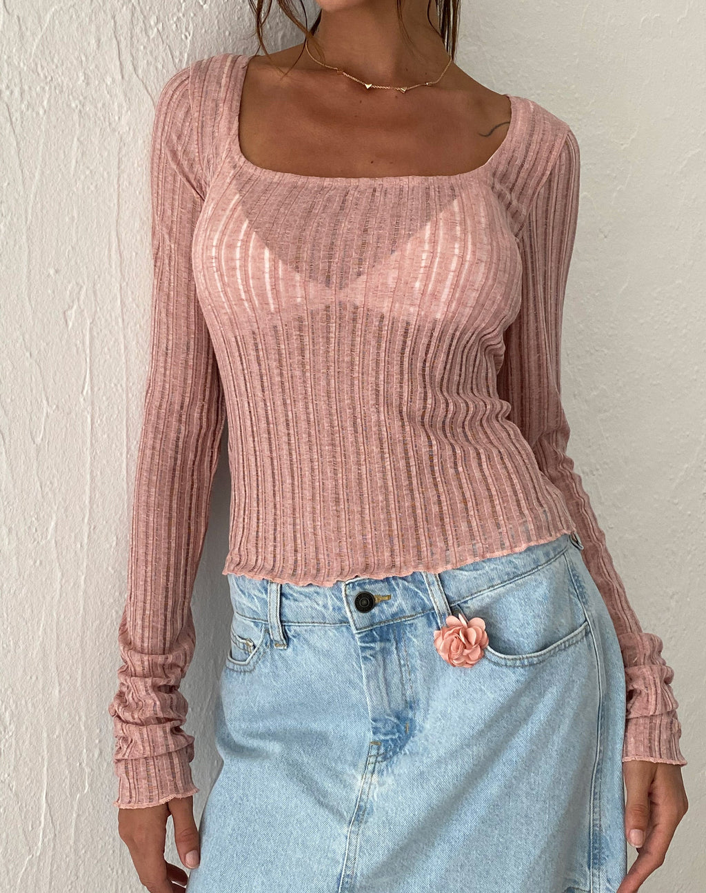 Halsey Gebreide Extra Lange Mouw Top in Roze