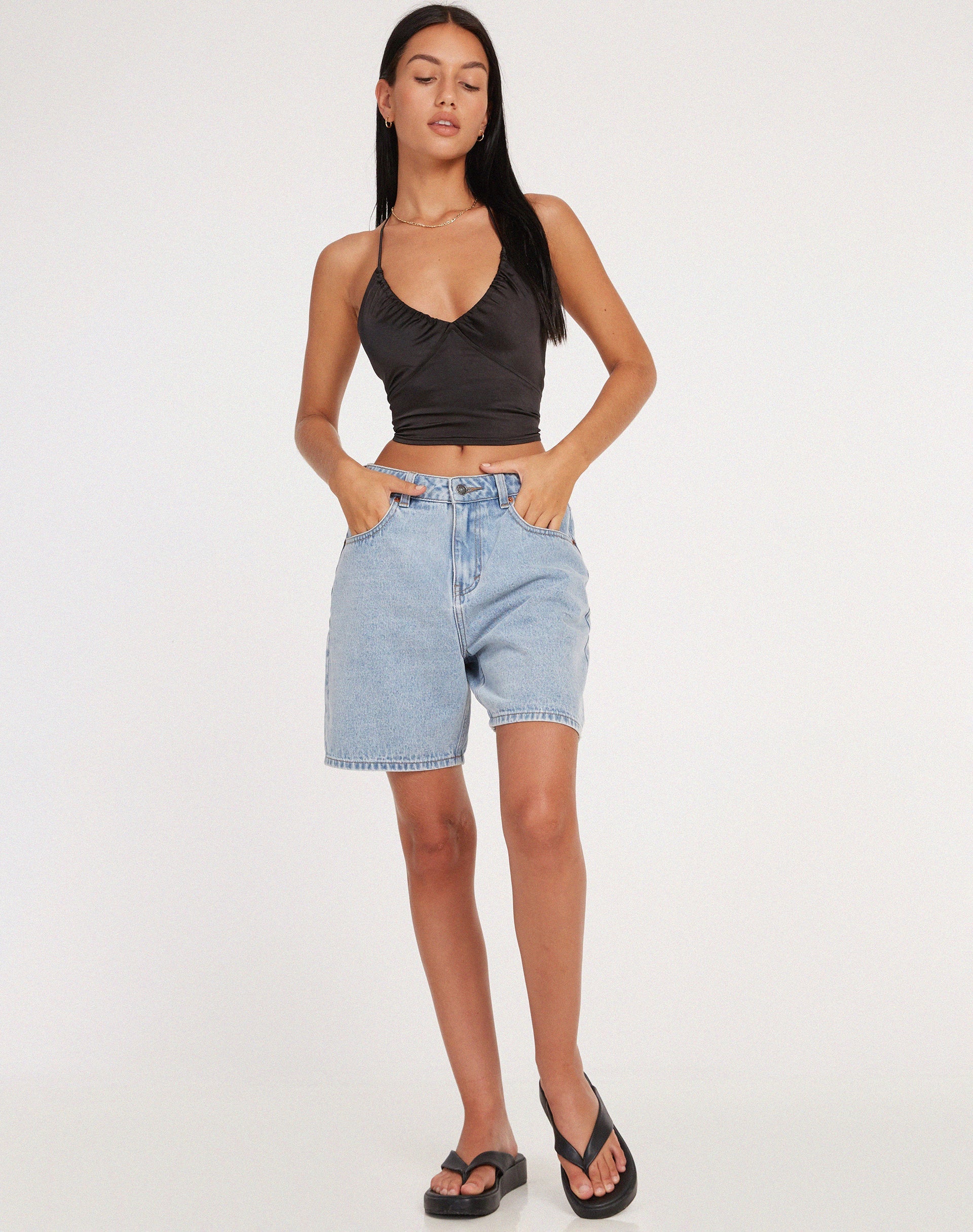 Afbeelding van Haltri Crop Top in Satijn Zwart