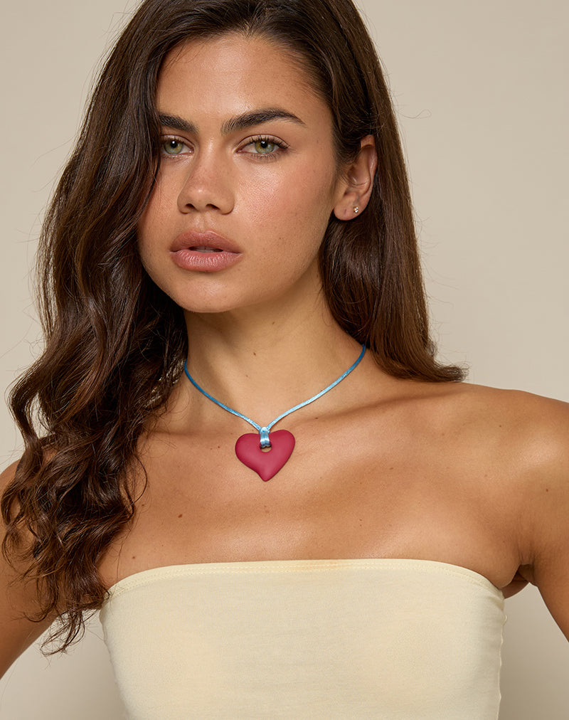 Hart ketting in hars rood