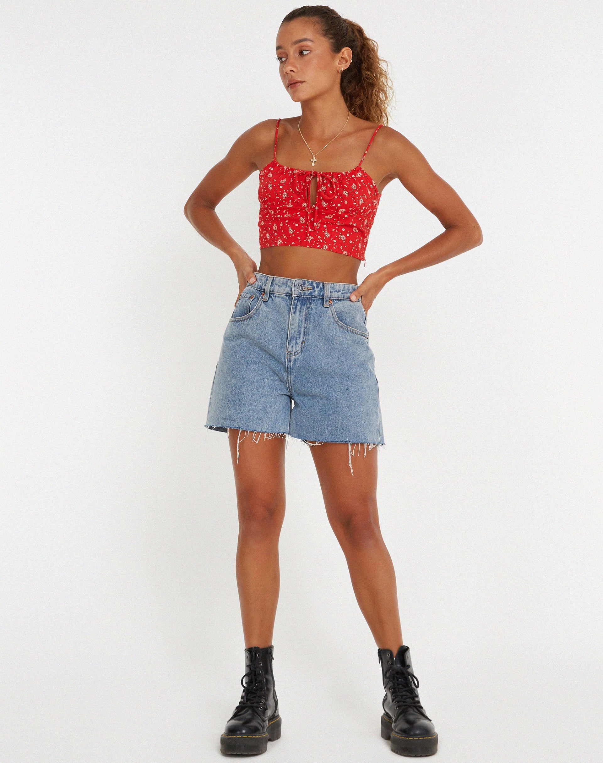 Afbeelding van Hema Crop Top in Paisley Fun Red
