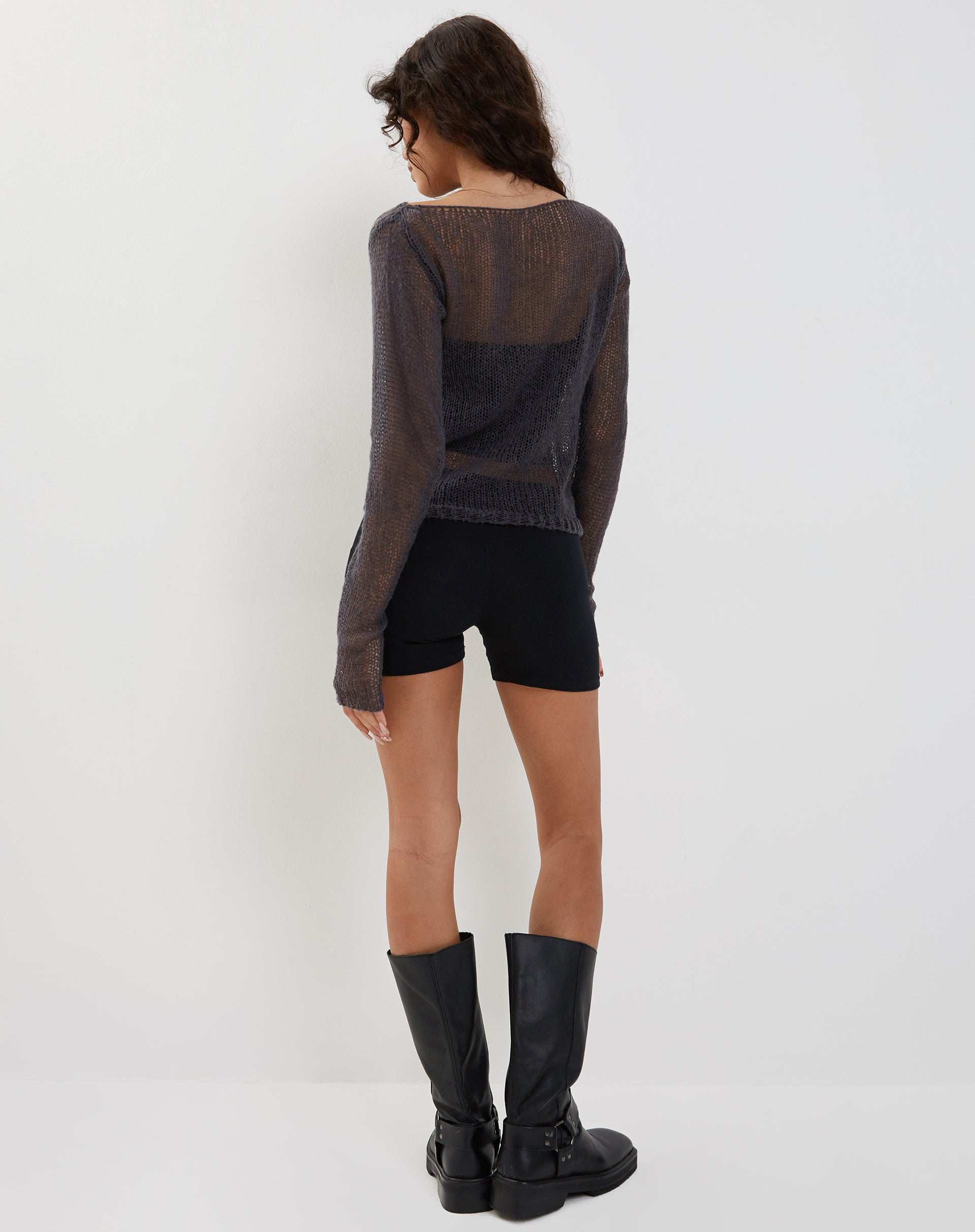 Afbeelding van Imelda Fijn Open Knit Top met Lange Mouwen in Donker Houtskool