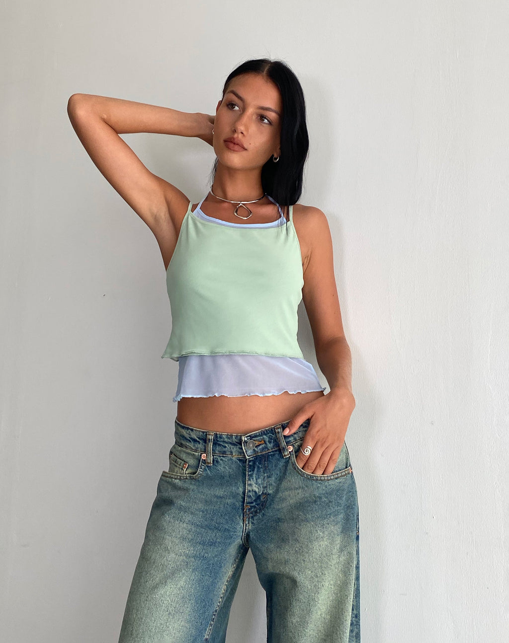 Dubbellaagse Sapphi Cami Top in Frost Blue en Sage Green