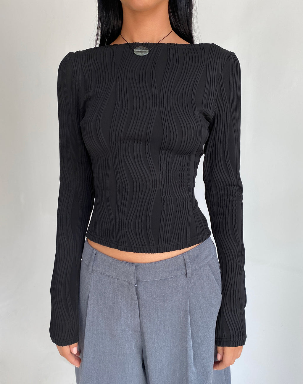Amabon Gewatteerde Top met Lange Mouw in Crinkle Black