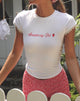 Afbeelding van Izzy Top in Wit Strawberry Girl Script