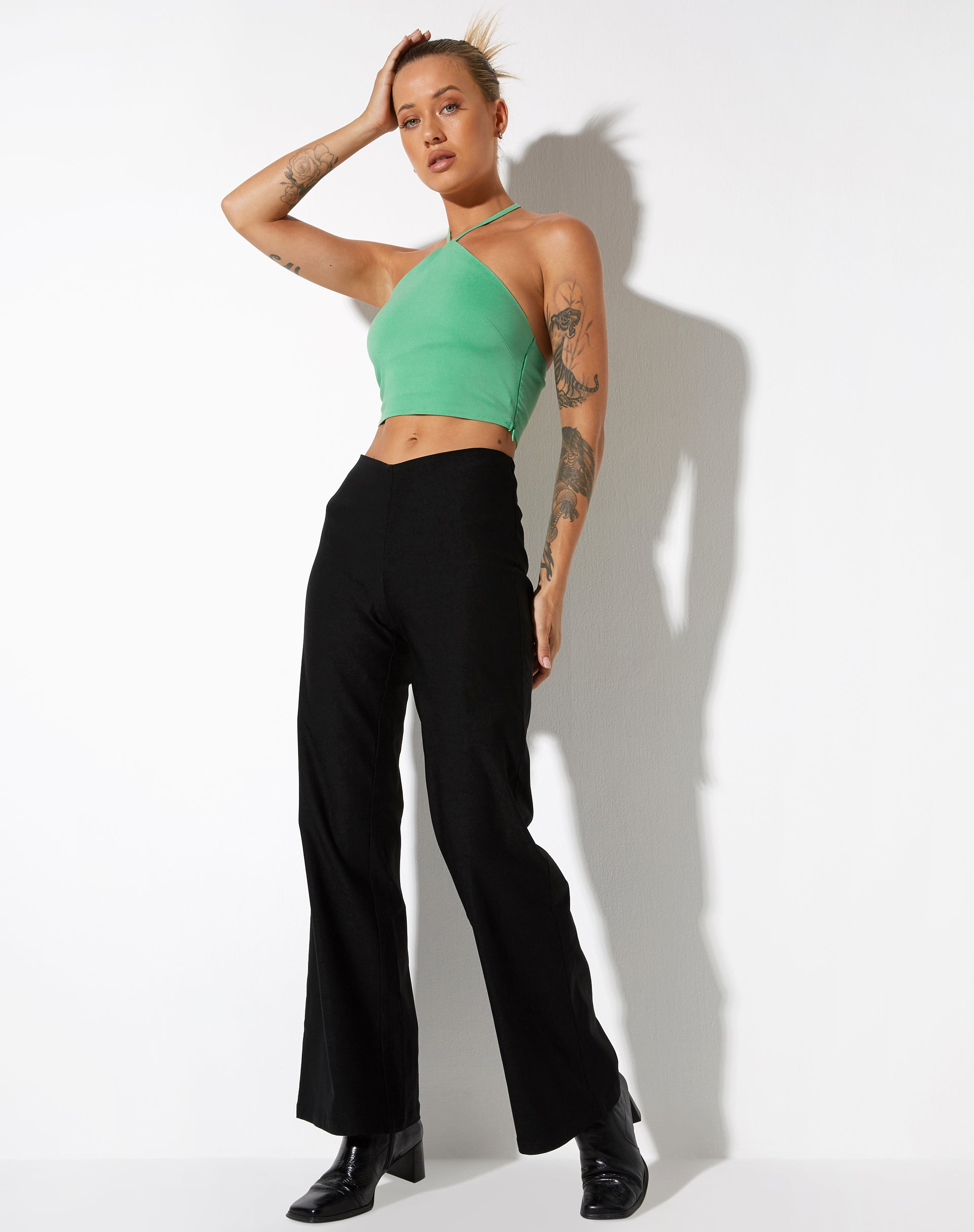 Afbeelding van Janli Crop Top in Getailleerd groen