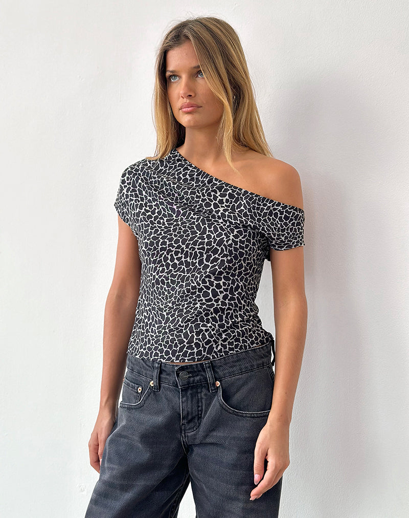 Jaridah Asymmetrische Slouch Top in Giraffe Zwart en Crème