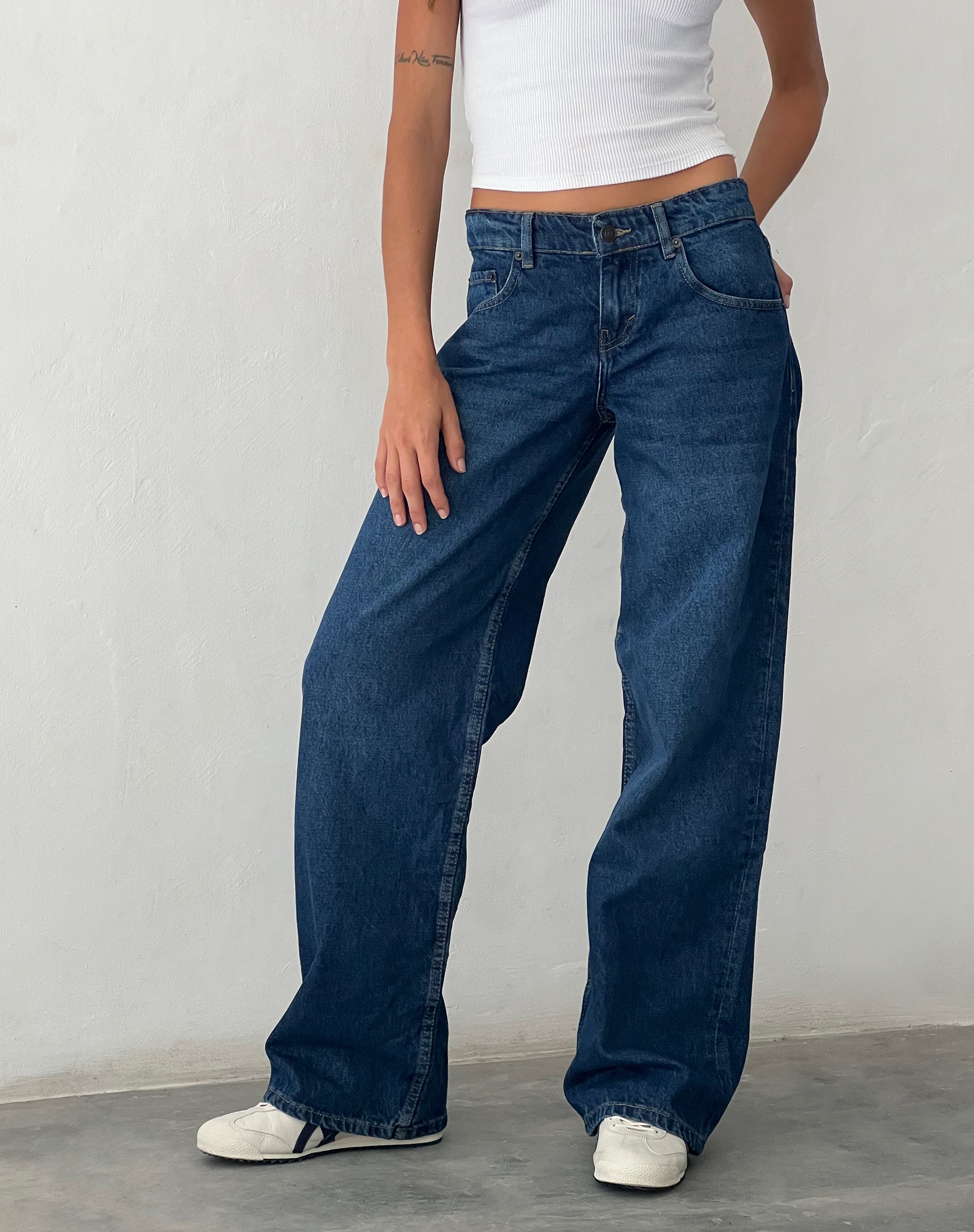 Afbeelding van Low Rise Parallel Jeans in Mid Blue Used