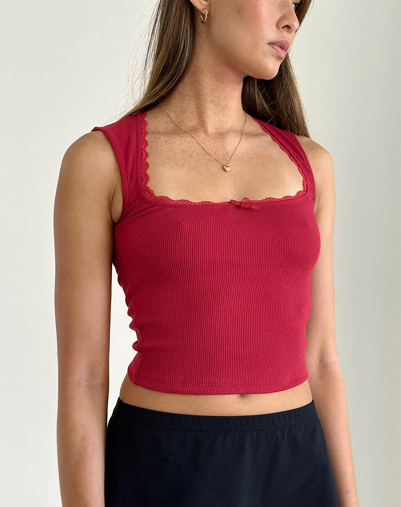Jinila Top In Adrenaline Rood Met Kantrandje En Strik
