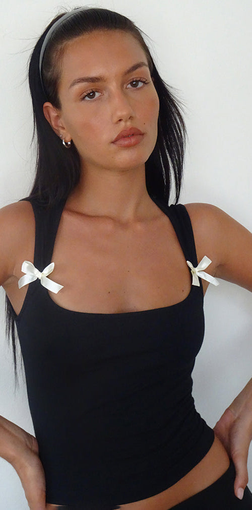 Afbeelding van Jiniso Crop Top in Zwart met Ivory Strikken