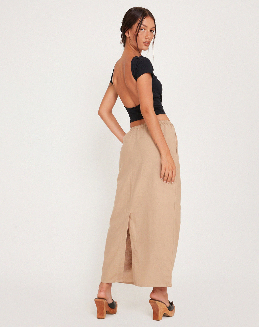 MOTEL X JACQUIE Joelene Tie Waist Maxi Rok in Licht Taupe