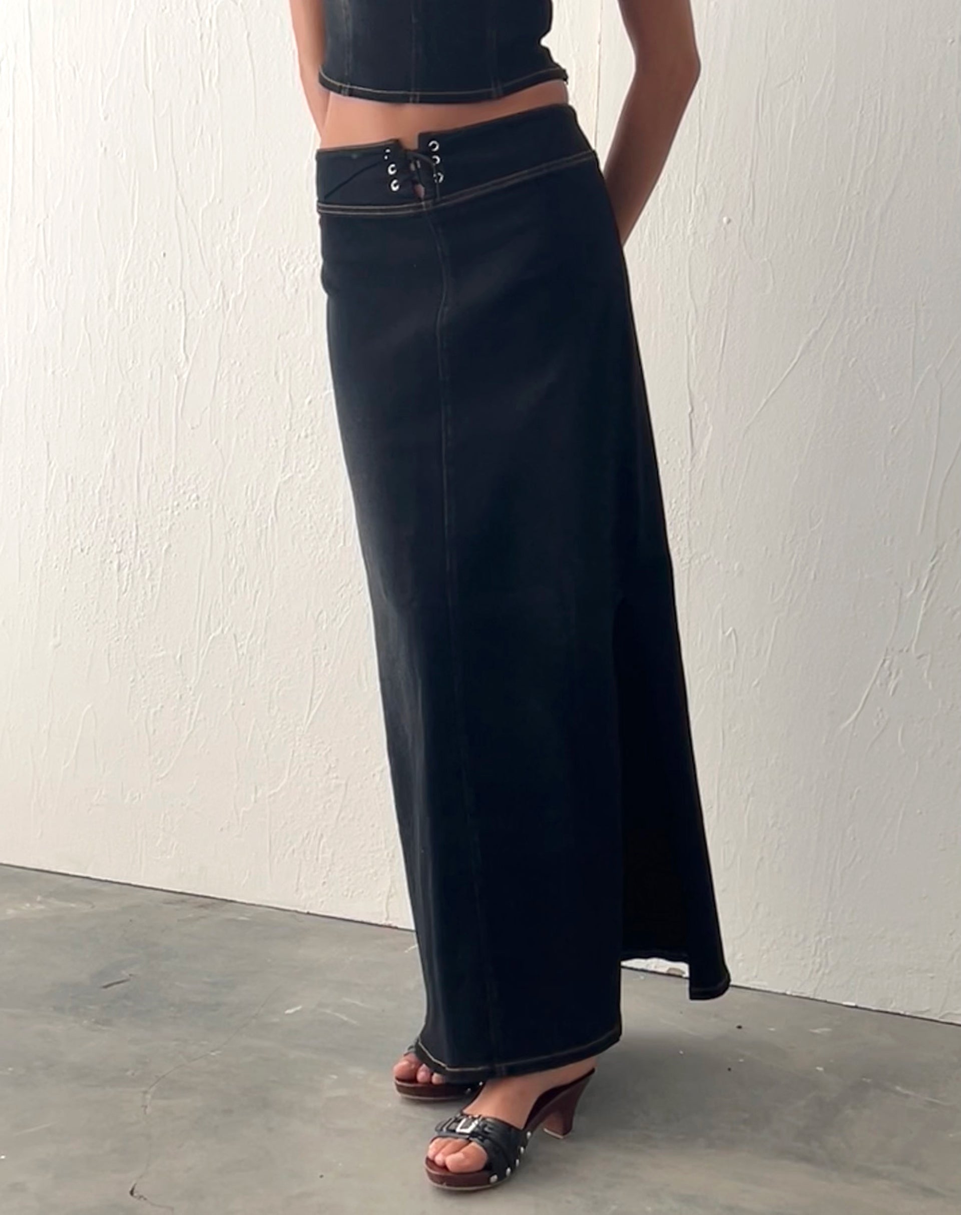 Afbeelding van Lafille Denim Maxi Rok in Black Wash