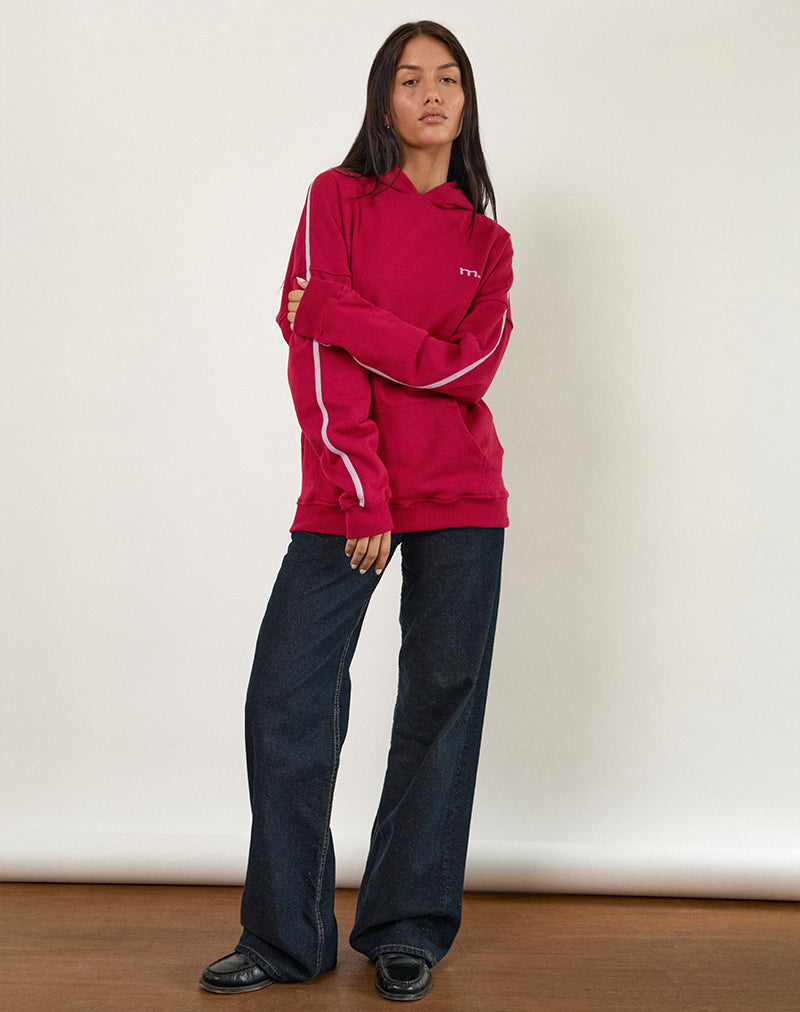 Kamari Hoodie in Adrenaline Rood met Violet M borduursel