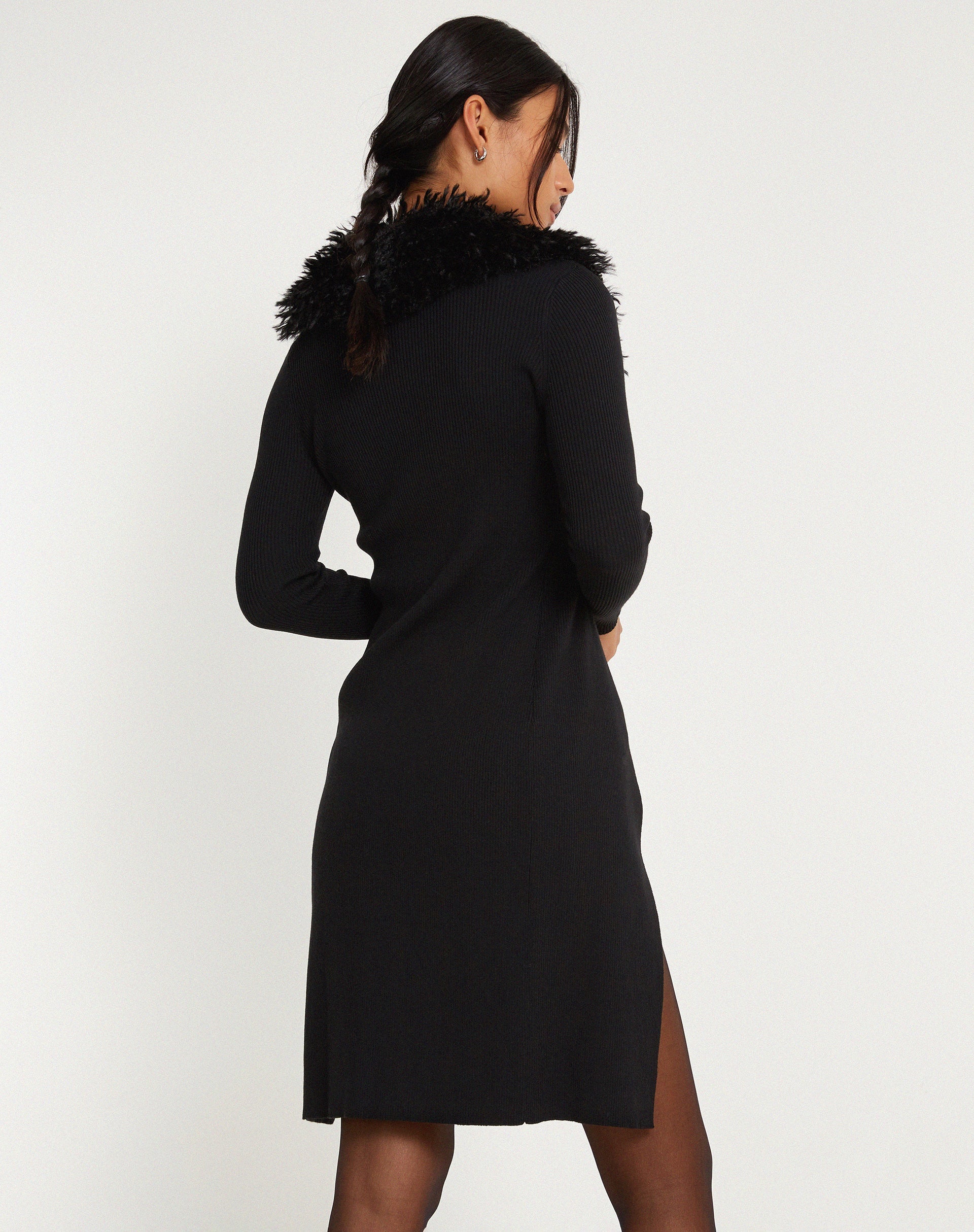 Afbeelding van Kameo Longline Cardi in Zwart met Afghaans bont