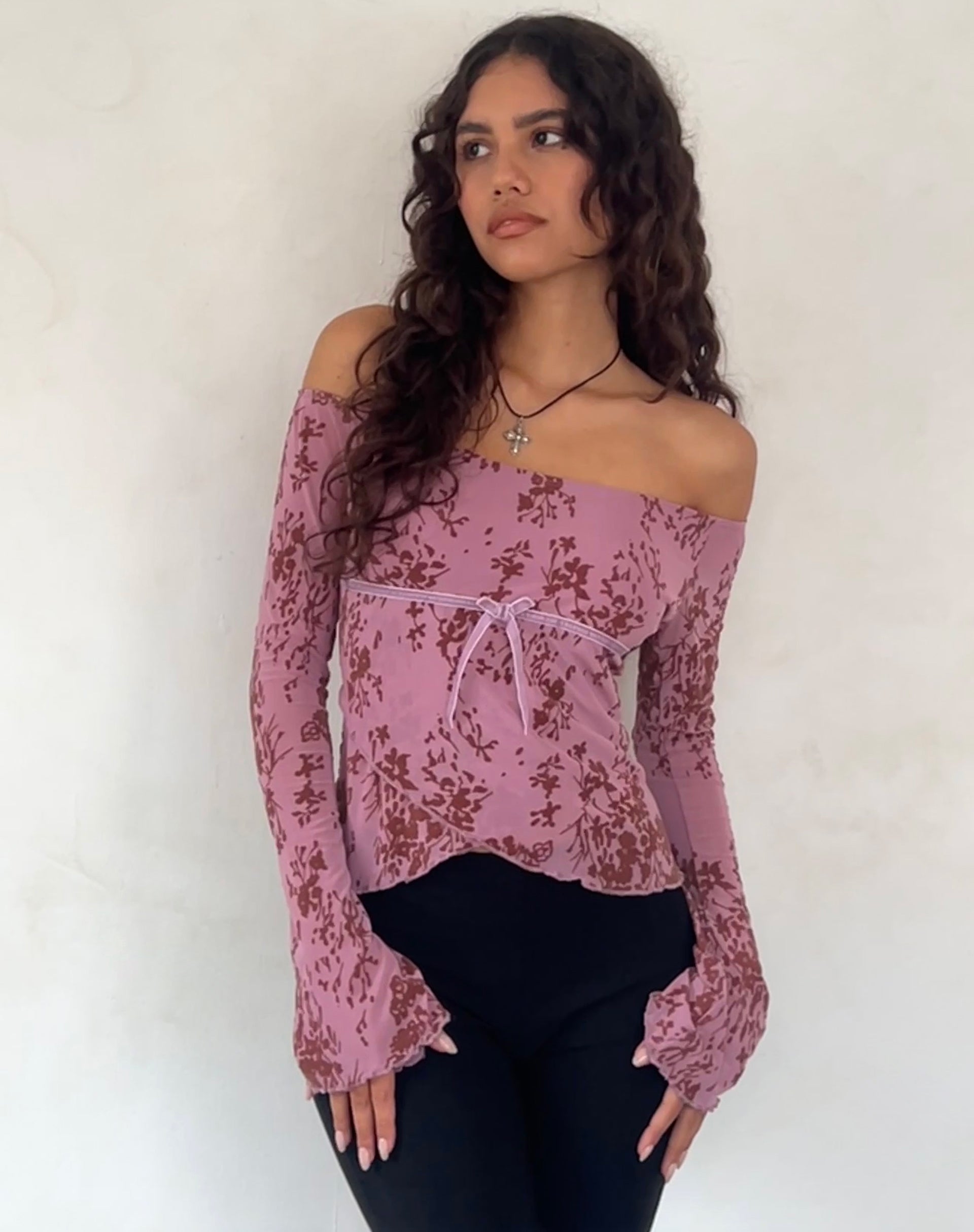 Afbeelding van Kareena Bardot Top met lange mouwen in Abstract Botanic Mauve