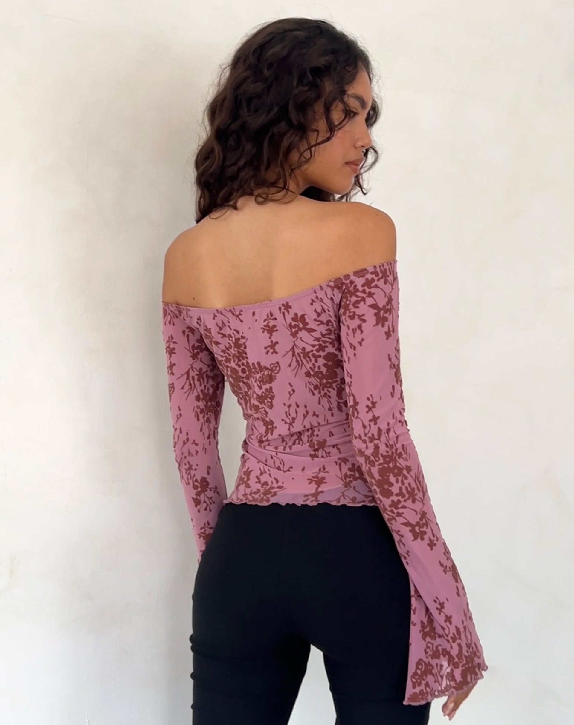 Afbeelding van Kareena Bardot Top met lange mouwen in Abstract Botanic Mauve