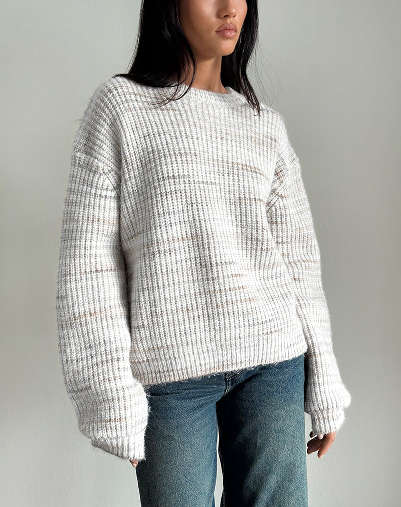 Karu trui in neutrale geborstelde tricot