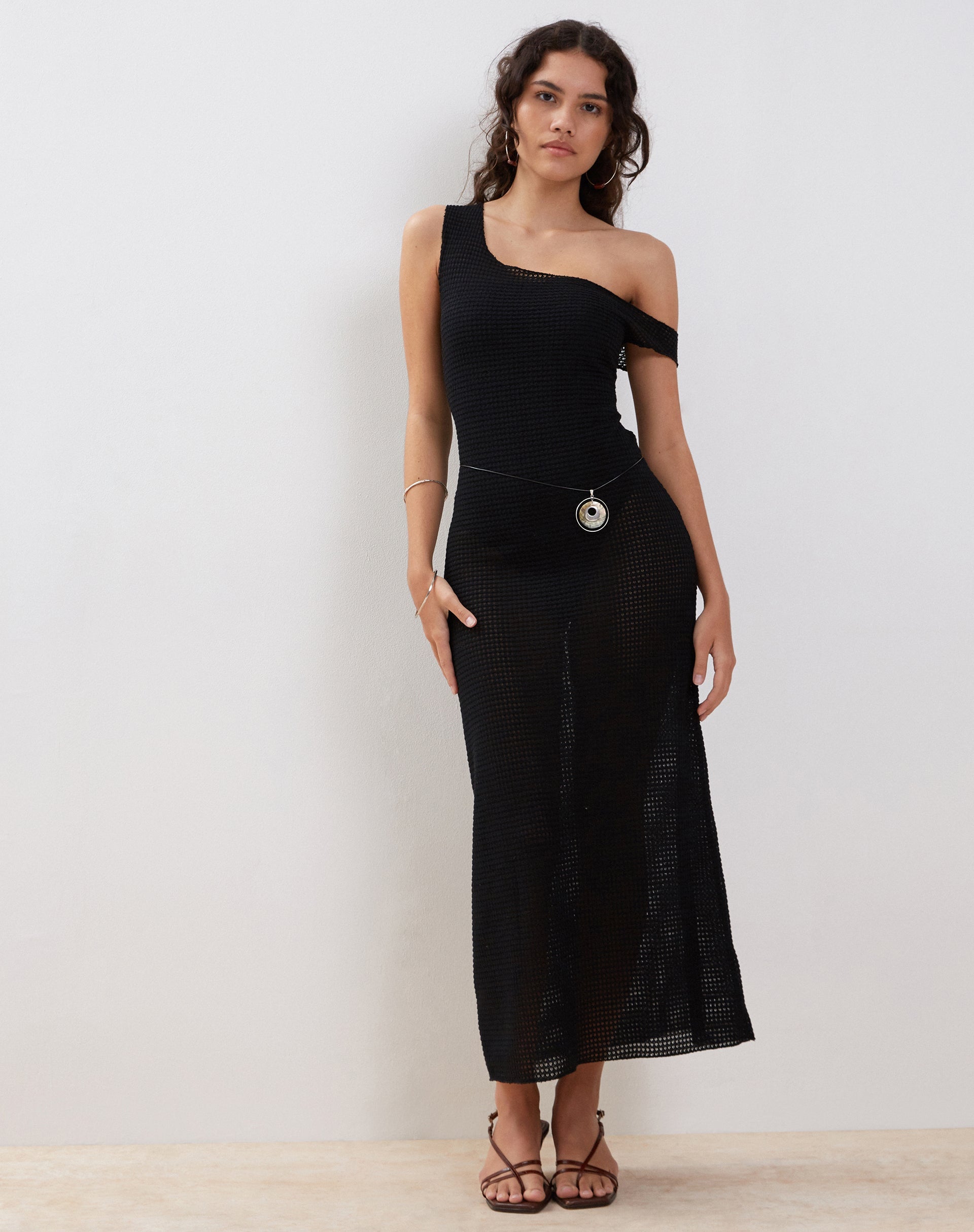 Afbeelding van Katja Maxi Dress in Zwart Textured Crochet