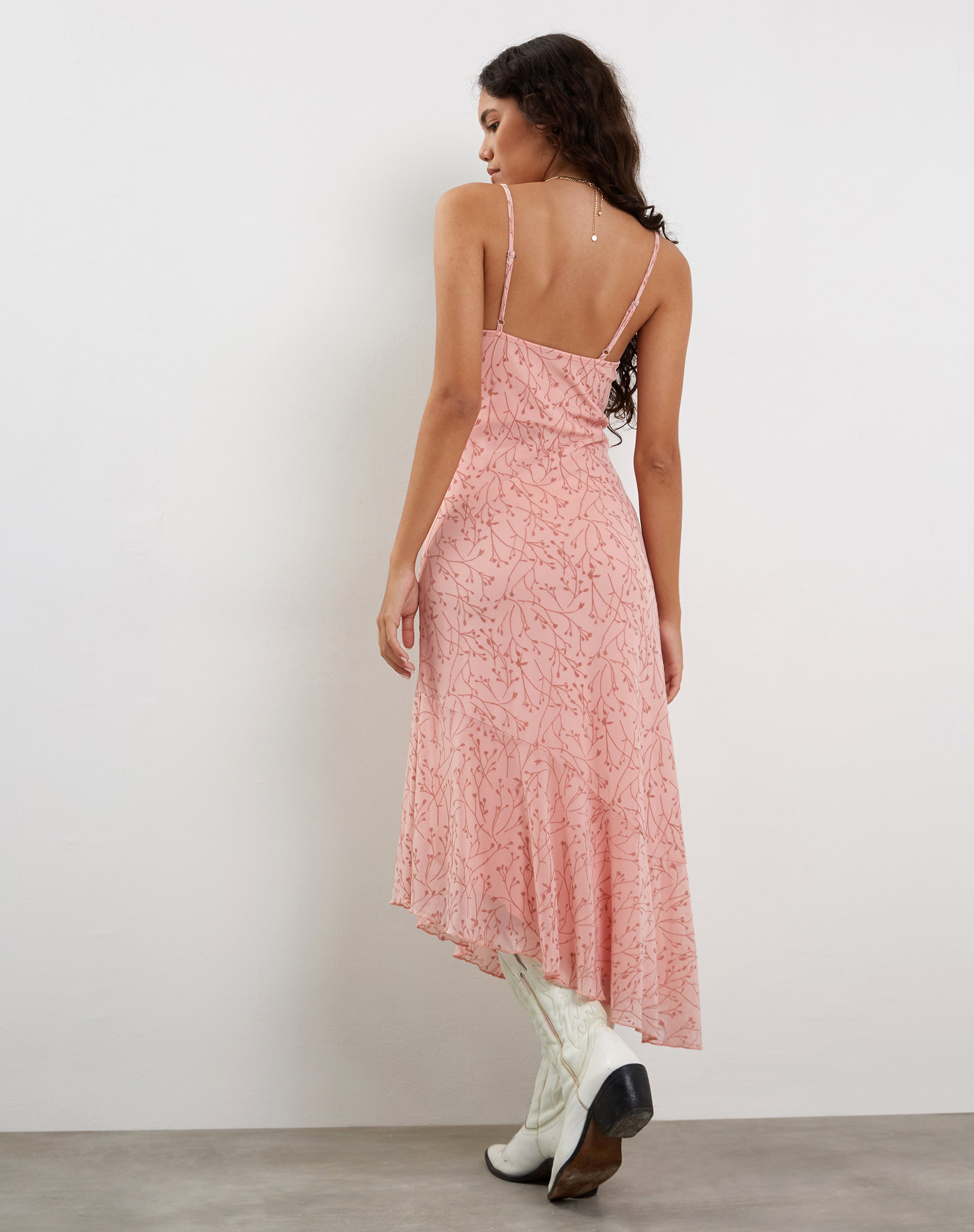 Afbeelding van Kavala Asymmetrische Midi Dress in Shadow Floral Pink