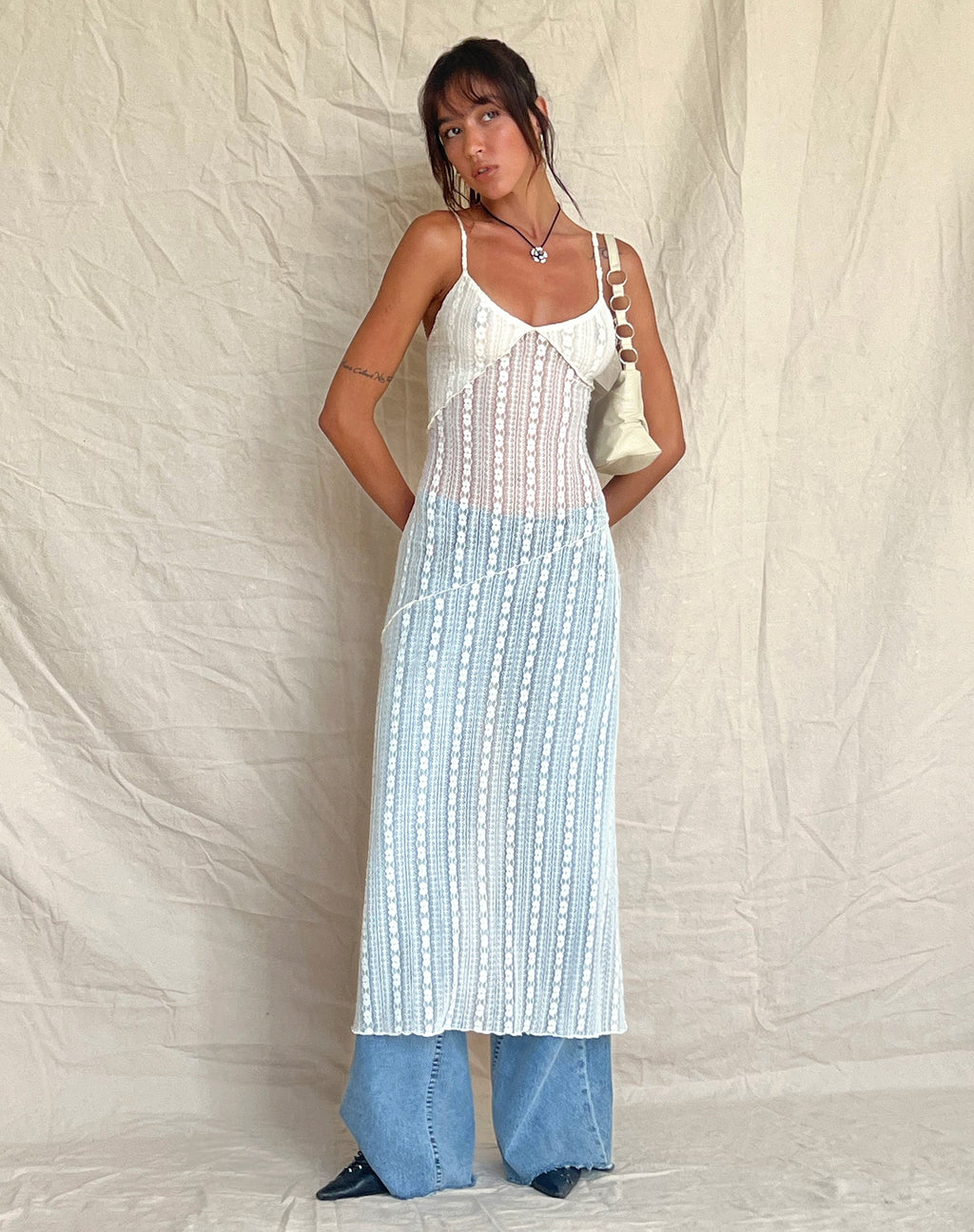 Kehlani Sheer Midi Dress in crèmekleurige kant