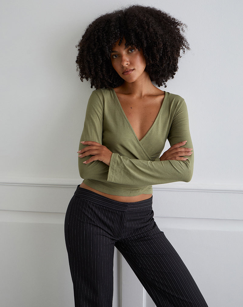 Afbeelding van Kien Wrap Top met lange mouwen in olijfgroen
