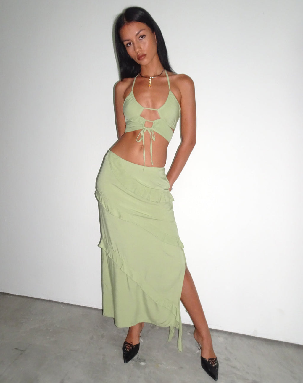 Varena Low Rise Ruffle Maxi Rok in Mint Sage