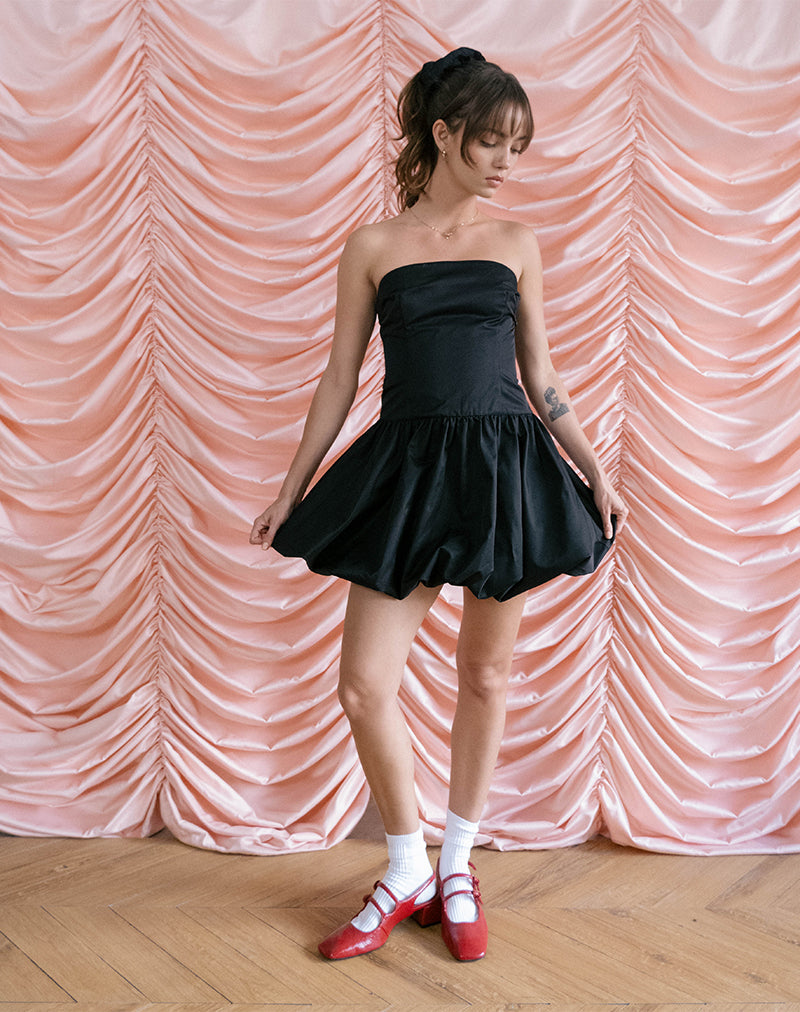 Afbeelding van Krayofa Puffball Mini Dress in Zwart