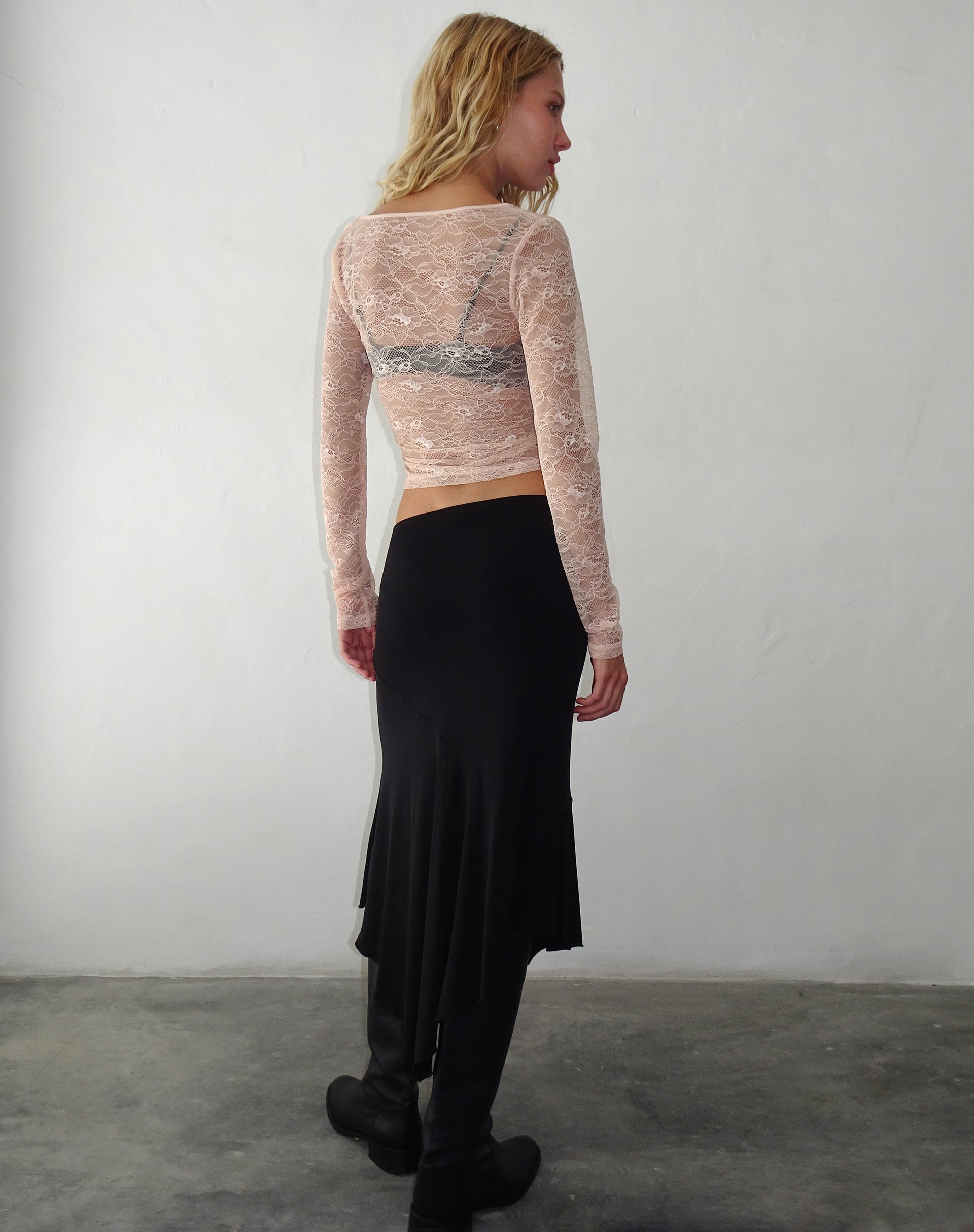 Afbeelding van Lainey Lange Mouw Kanten Top in Blush