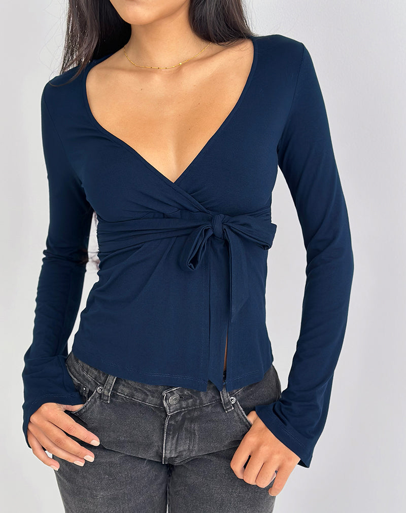Afbeelding van Lamae wikkelblouse in marineblauw