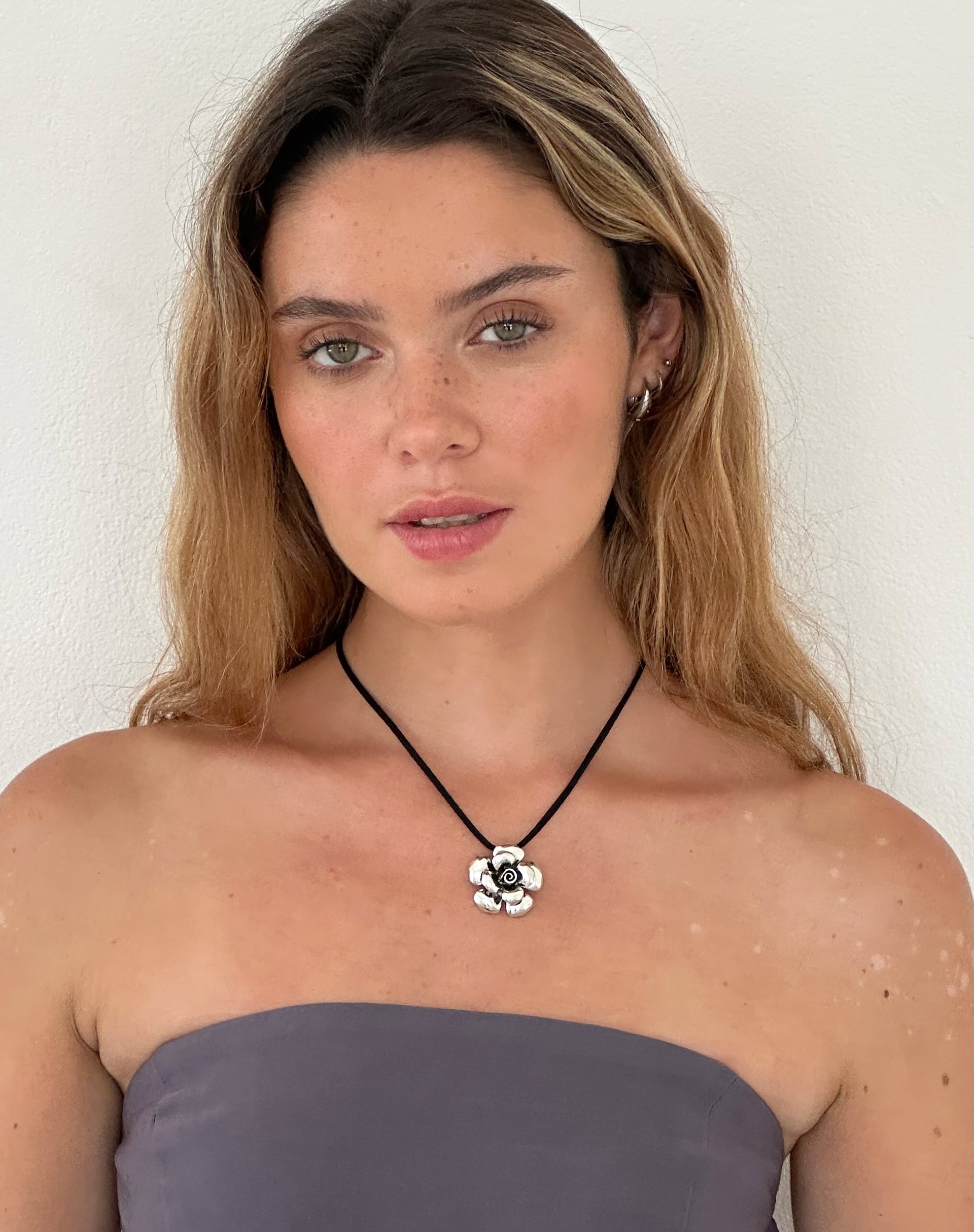 Afbeelding van Lana Cord Rose Ketting van Gemini Jewels