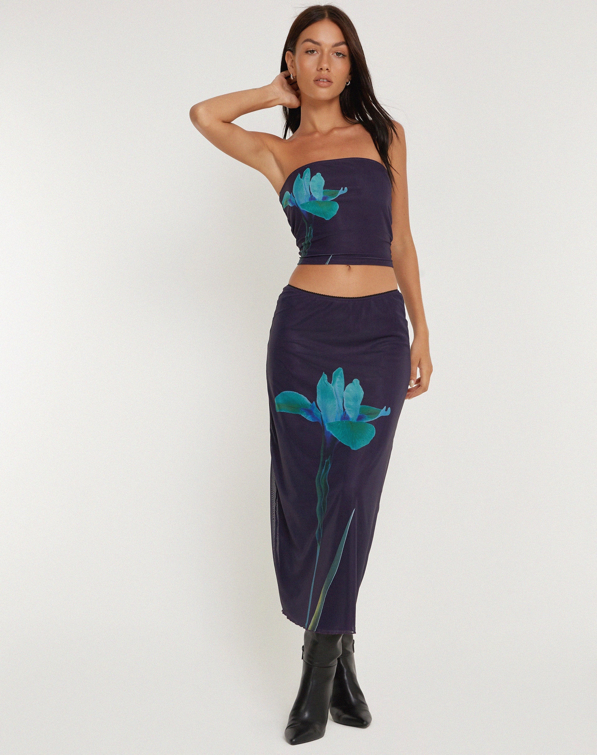 Afbeelding van Shae Mesh Bandeu Top in Navy Bloem