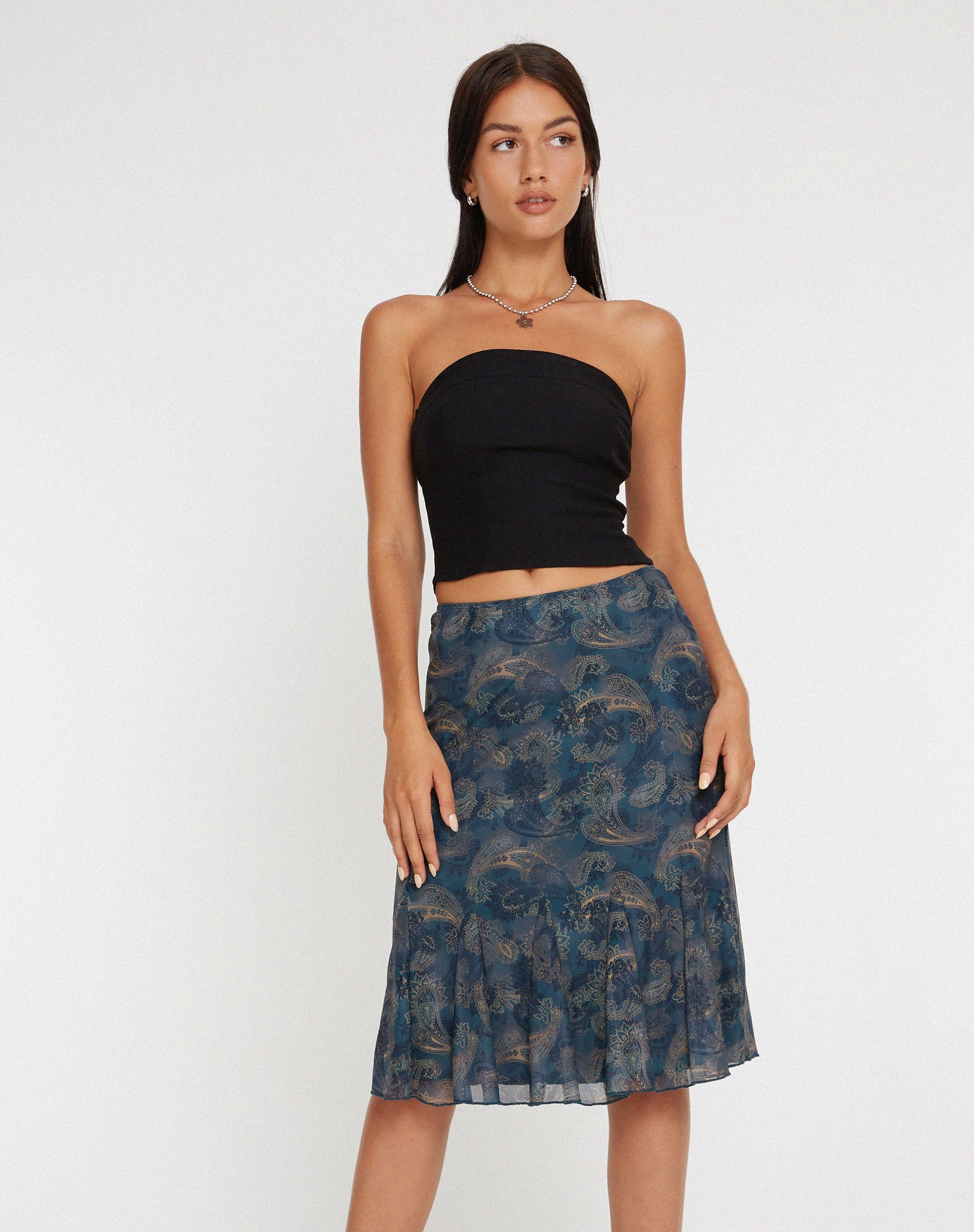 Afbeelding van Latrix Mesh Midi rok in ton-sur-ton blauwe Paisley