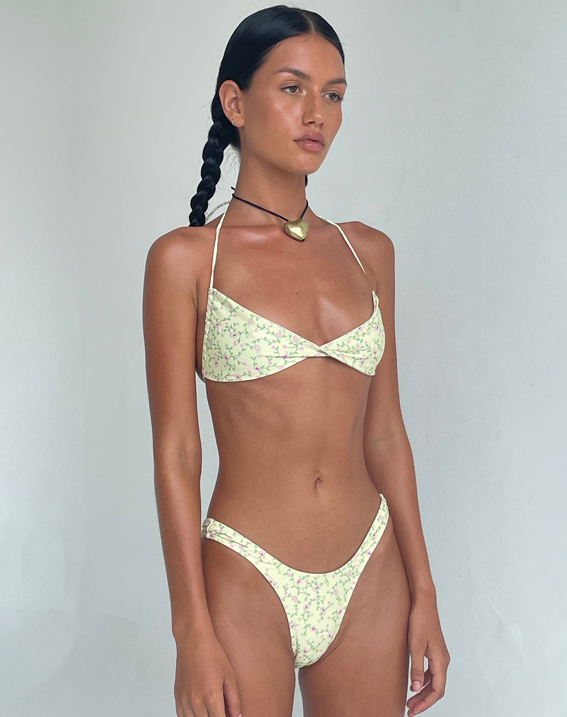 Afbeelding van Laufey Bikinitop in Paisley Fun Yellow