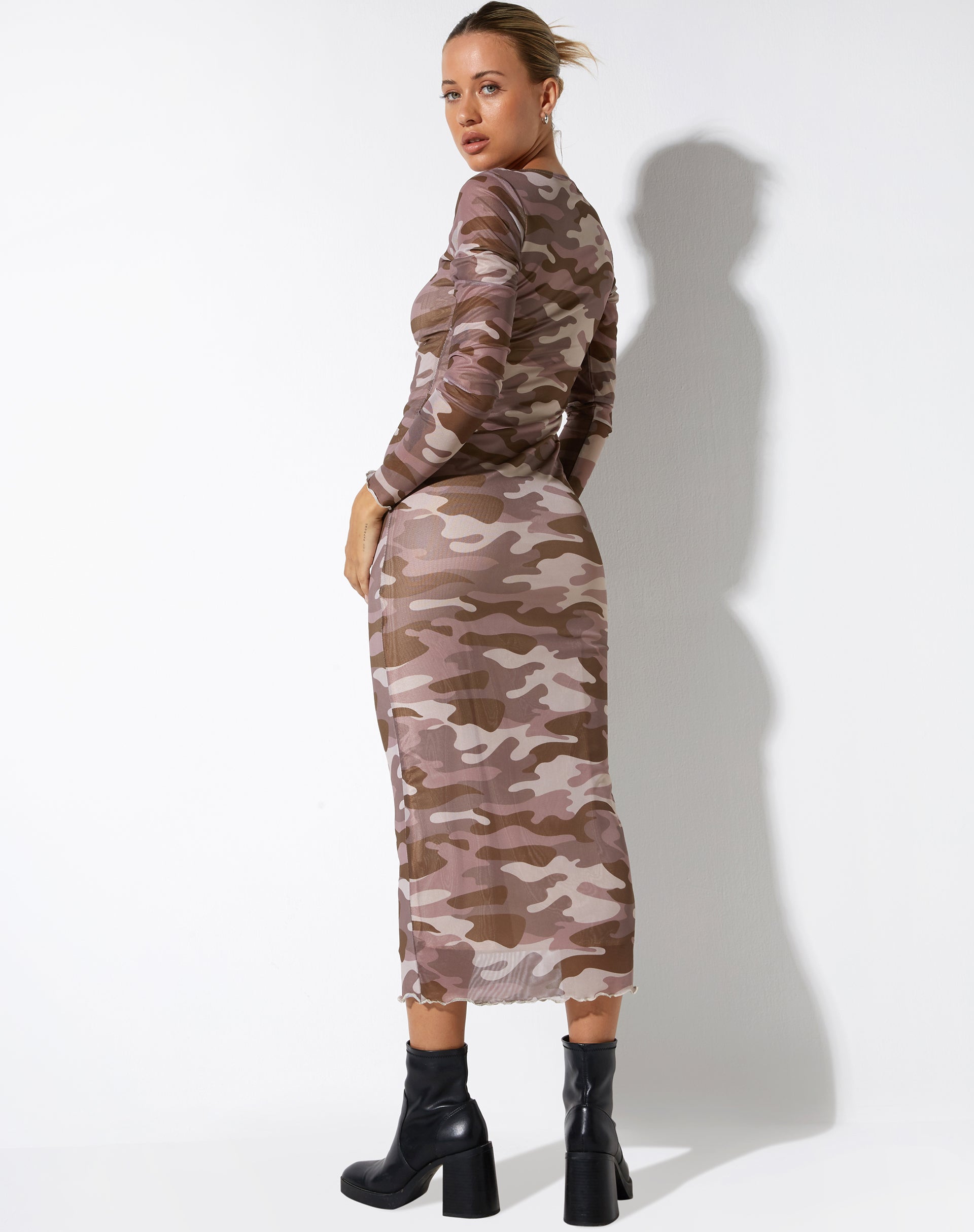 Afbeelding van Laura Midi Dress in Camo