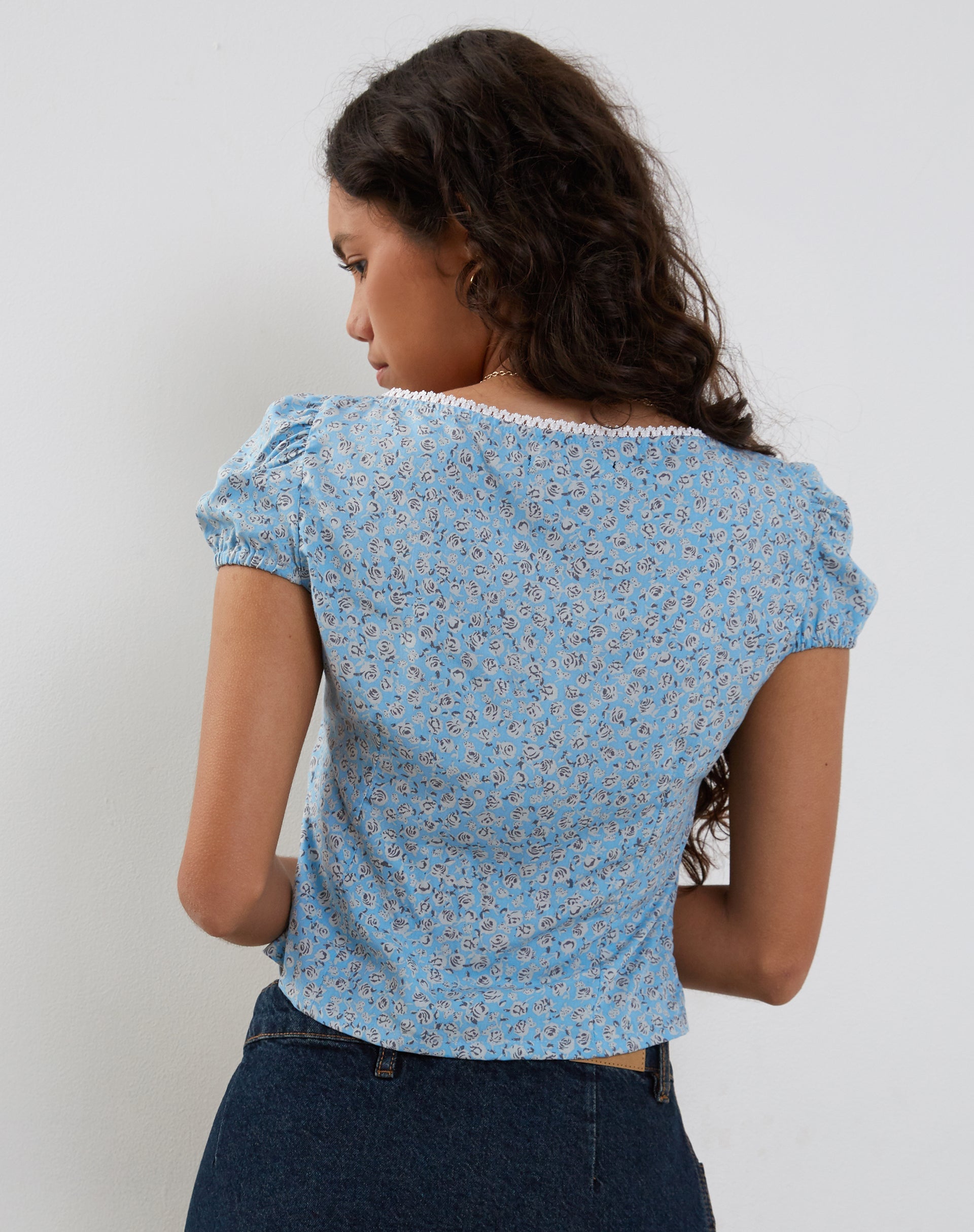 Afbeelding van Laz Top in Ditsy Rose Blauw