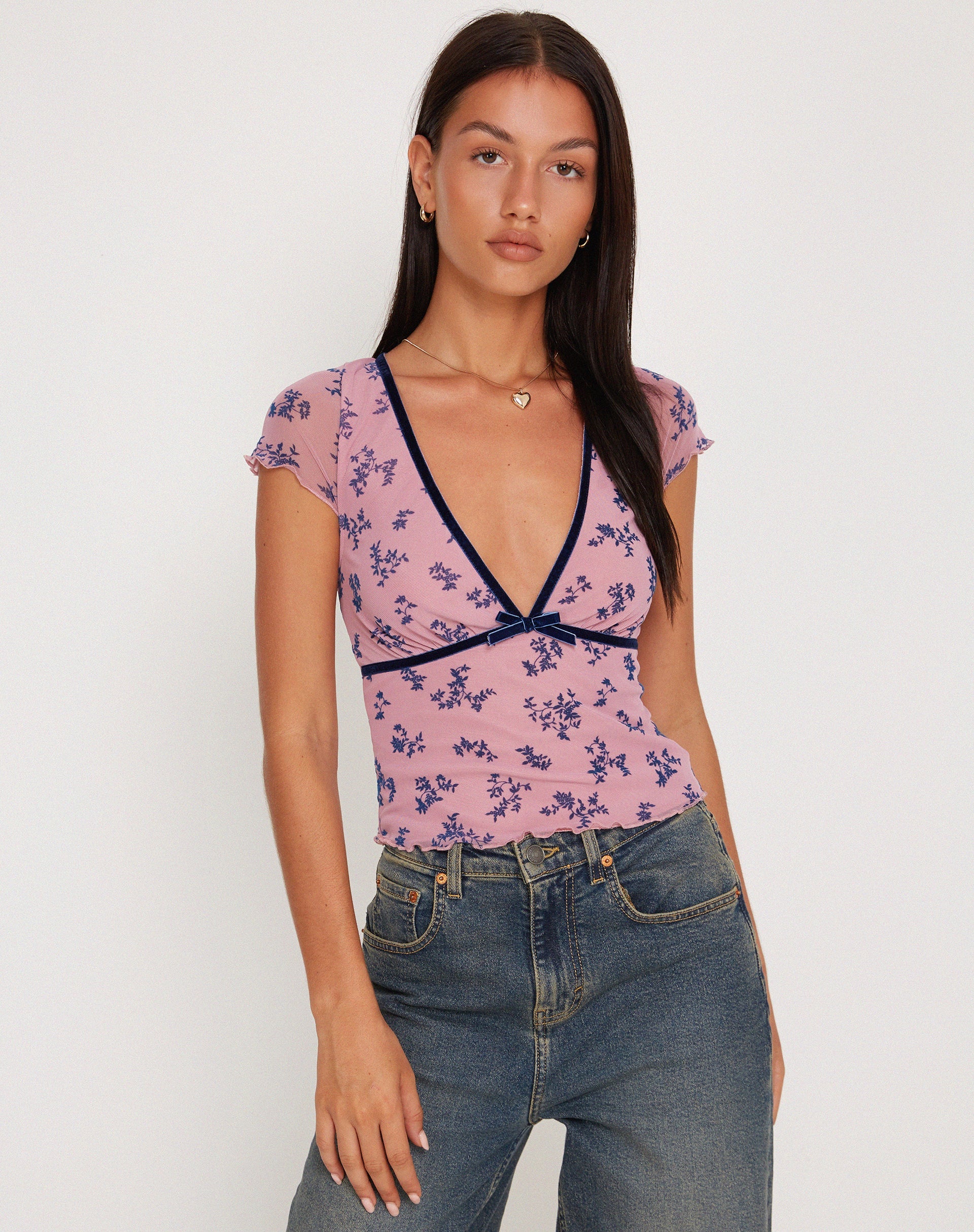 Afbeelding van Livi Mesh Top in Roze en Navy Botanist Flocking
