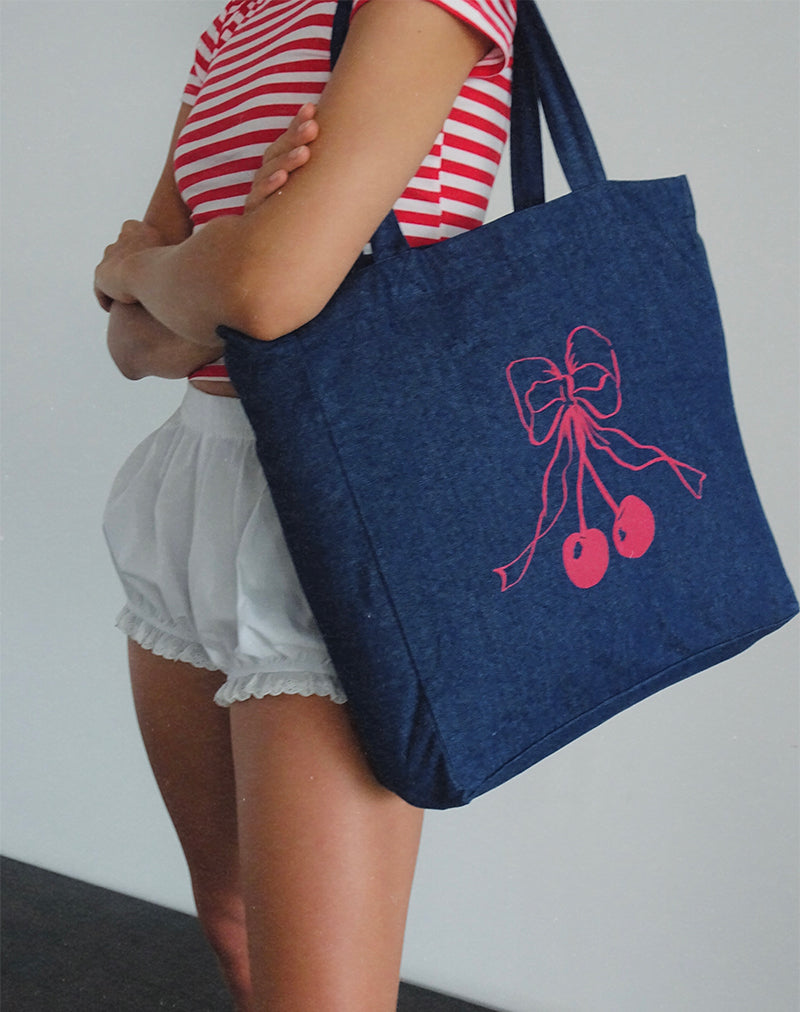 London draagtas in denim indigo met kersenstrikprint