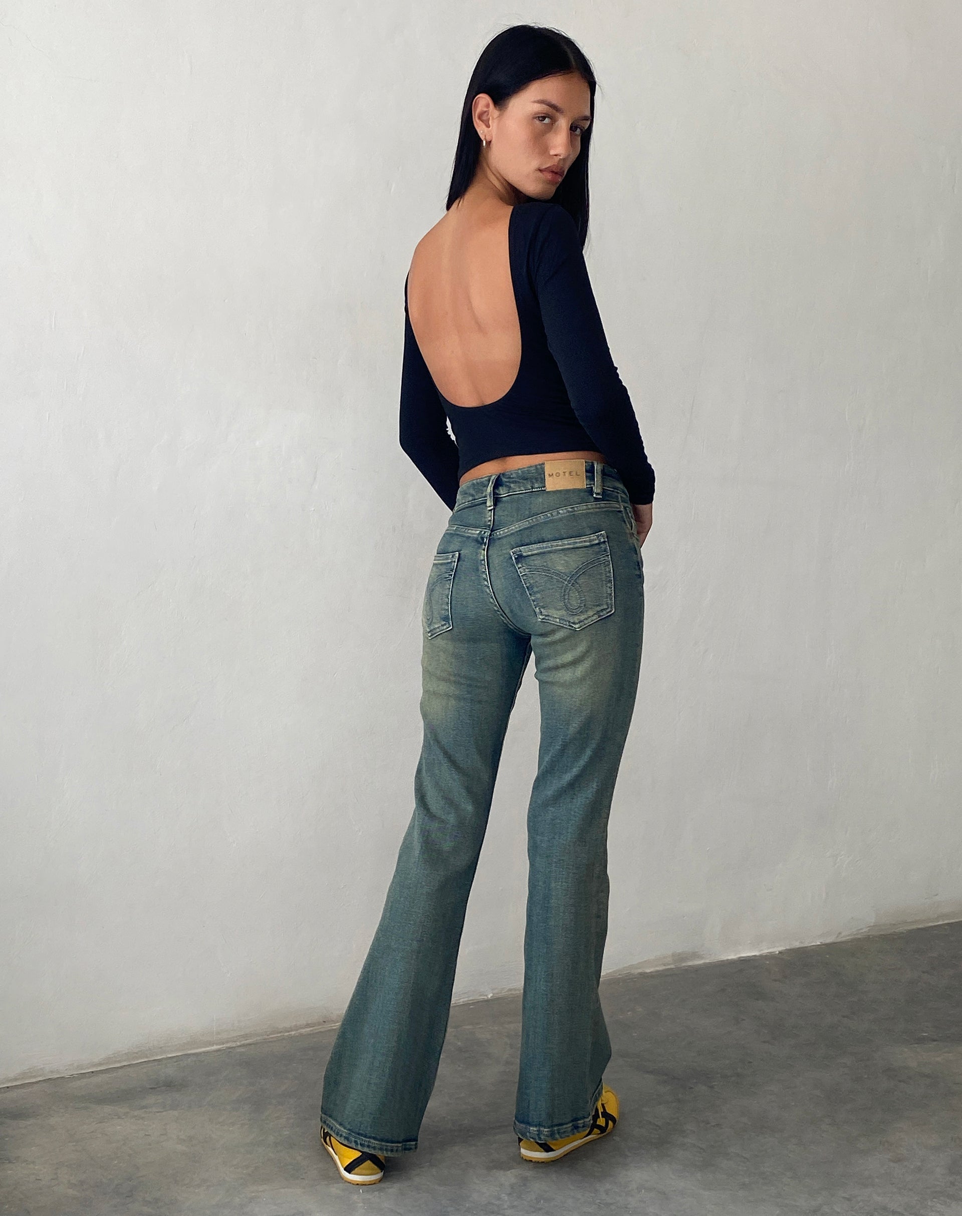 Afbeelding van Low Rise Flared Jeans in Green Wash