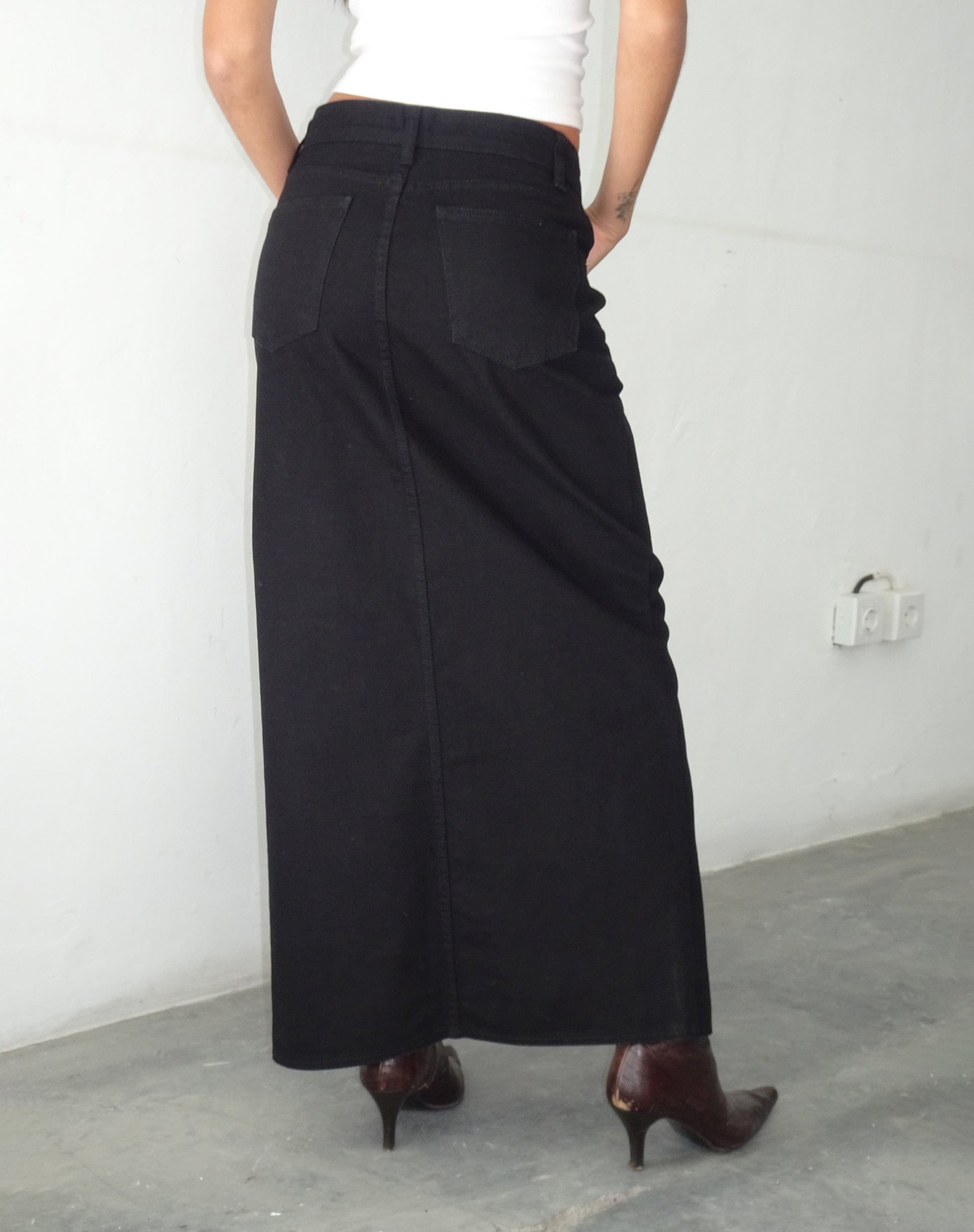 Afbeelding van Denim maxirok met lage taille in Rinse Black