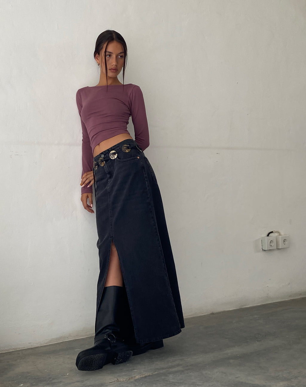 Denim maxirok met lage taille in vintage zwart