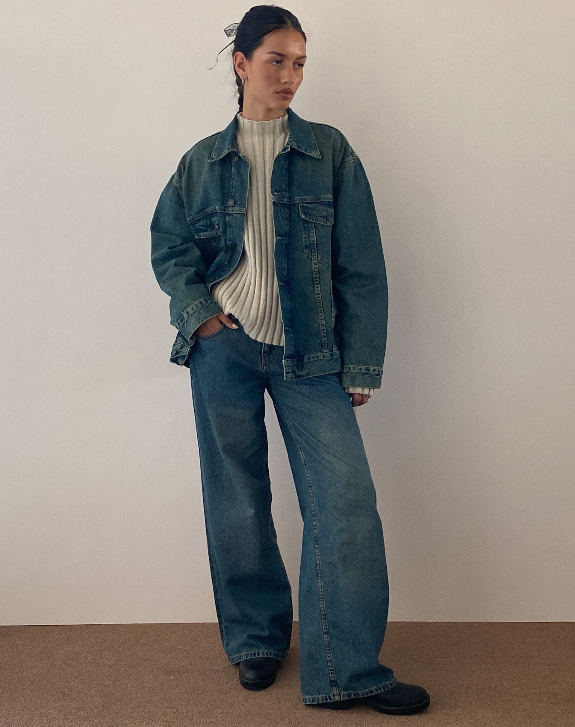 Afbeelding van Roomy Extra Wide Low Rise Jeans in Bruin Blauw Acid