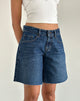 Afbeelding van Roomy Mid Rise Jorts in Mid Blue Used