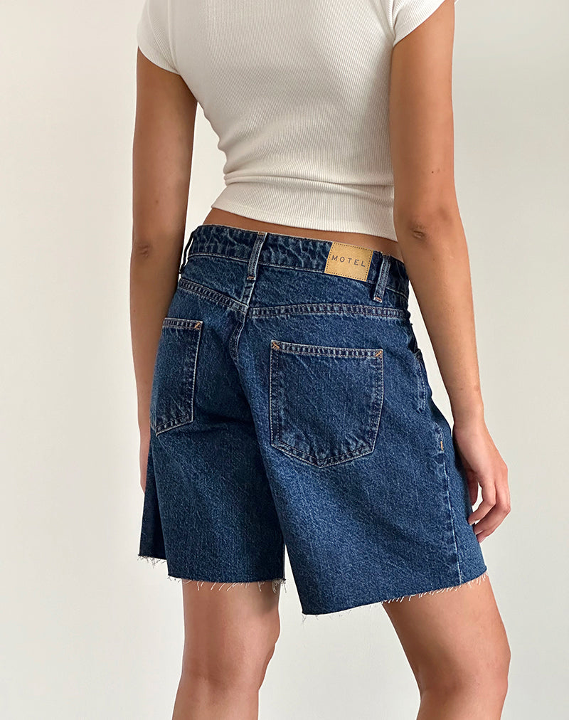 Afbeelding van Roomy Mid Rise Jorts in Mid Blue Used