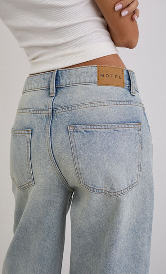 Laag Uitgesneden Ruim